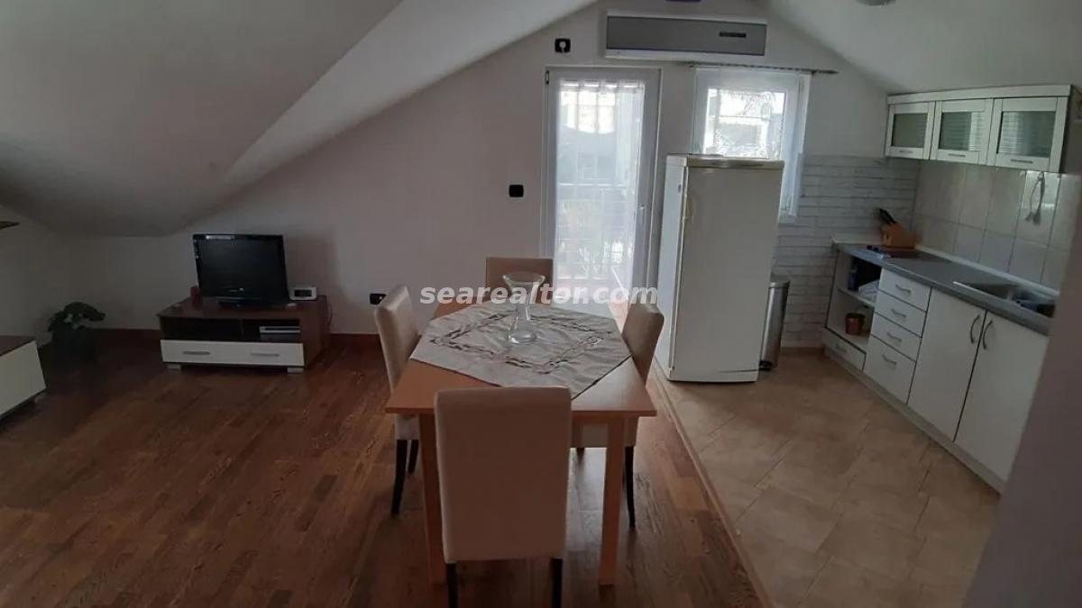 Jednosoban stan u Tivtu, 57m² — 5