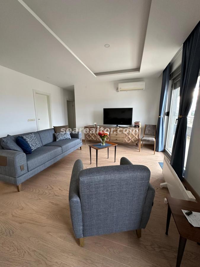 Zwei-Zimmer-Apartment mit Meerblick und großer Terrasse – Mazina, Tivat 3