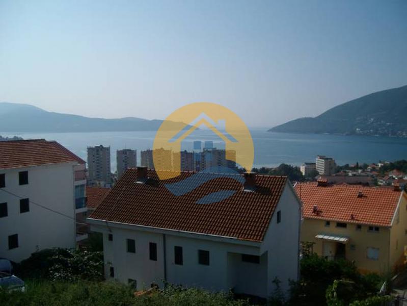 Nekretnina u Herceg Novom, 0m² 2