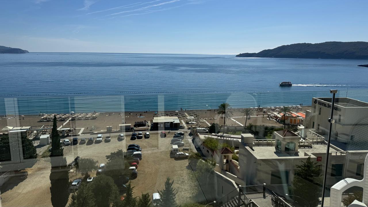 Two-bedroom apartment 80 m² with sea view – Bečići, Budva — 7