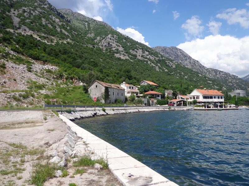 Nekretnina u Kotoru, 2000m²