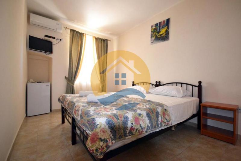 Nekretnina u Herceg Novom, 450m² 17