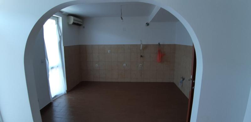 Trosoban stan u Kotoru, 108m² 2