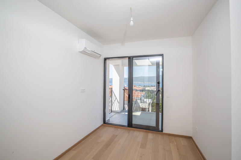 Trosoban stan u Tivtu, 143m² 15