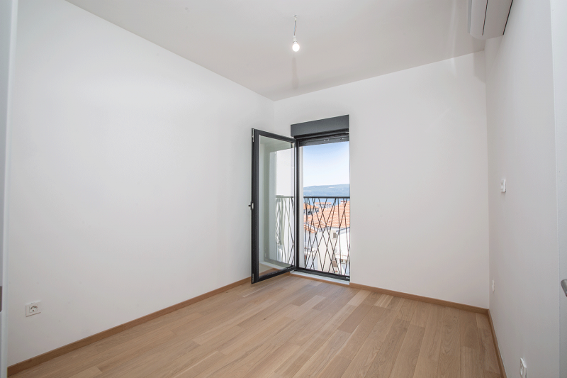 Trosoban stan u Tivtu, 143m² 16