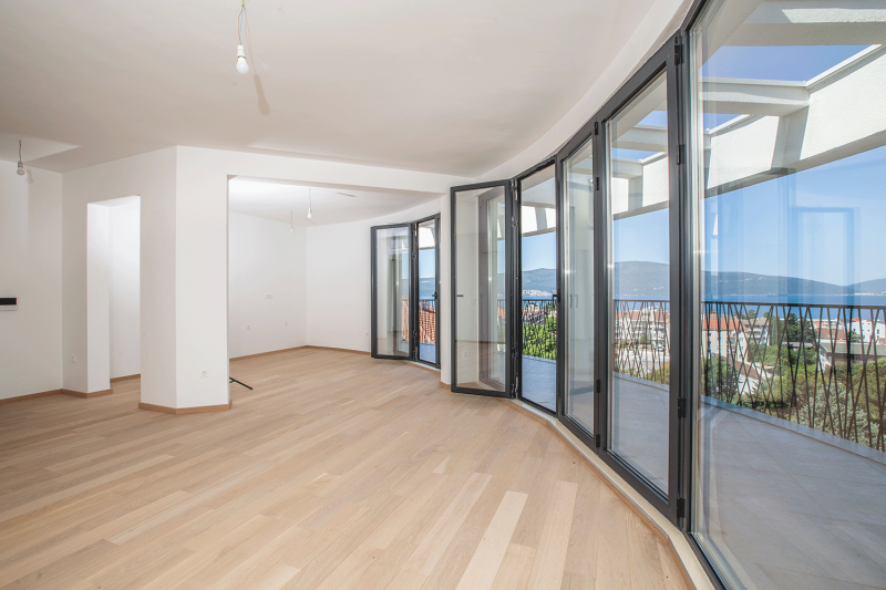 Trosoban stan u Tivtu, 143m² 4