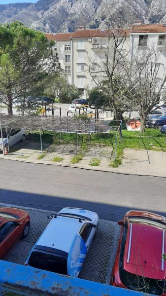 Dvosoban stan u Kotoru, 59m² 2