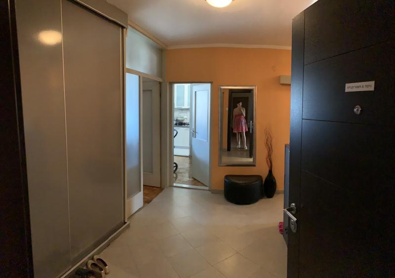 Četvorosoban stan u Tivtu, 104m²