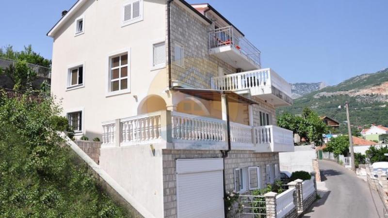 Kuća u Herceg Novom, 319m²