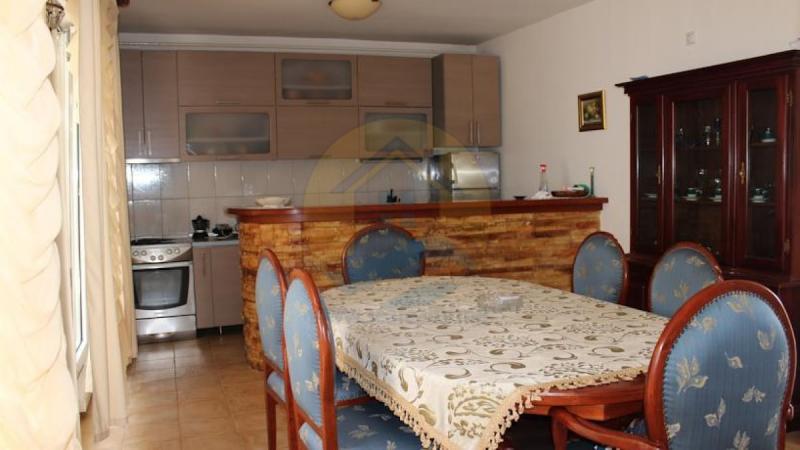 Kuća u Herceg Novom, 319m² 15