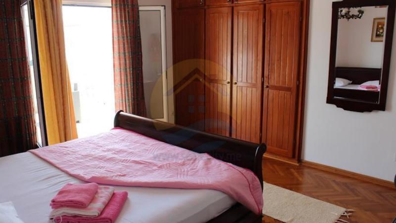 Kuća u Herceg Novom, 319m² 16