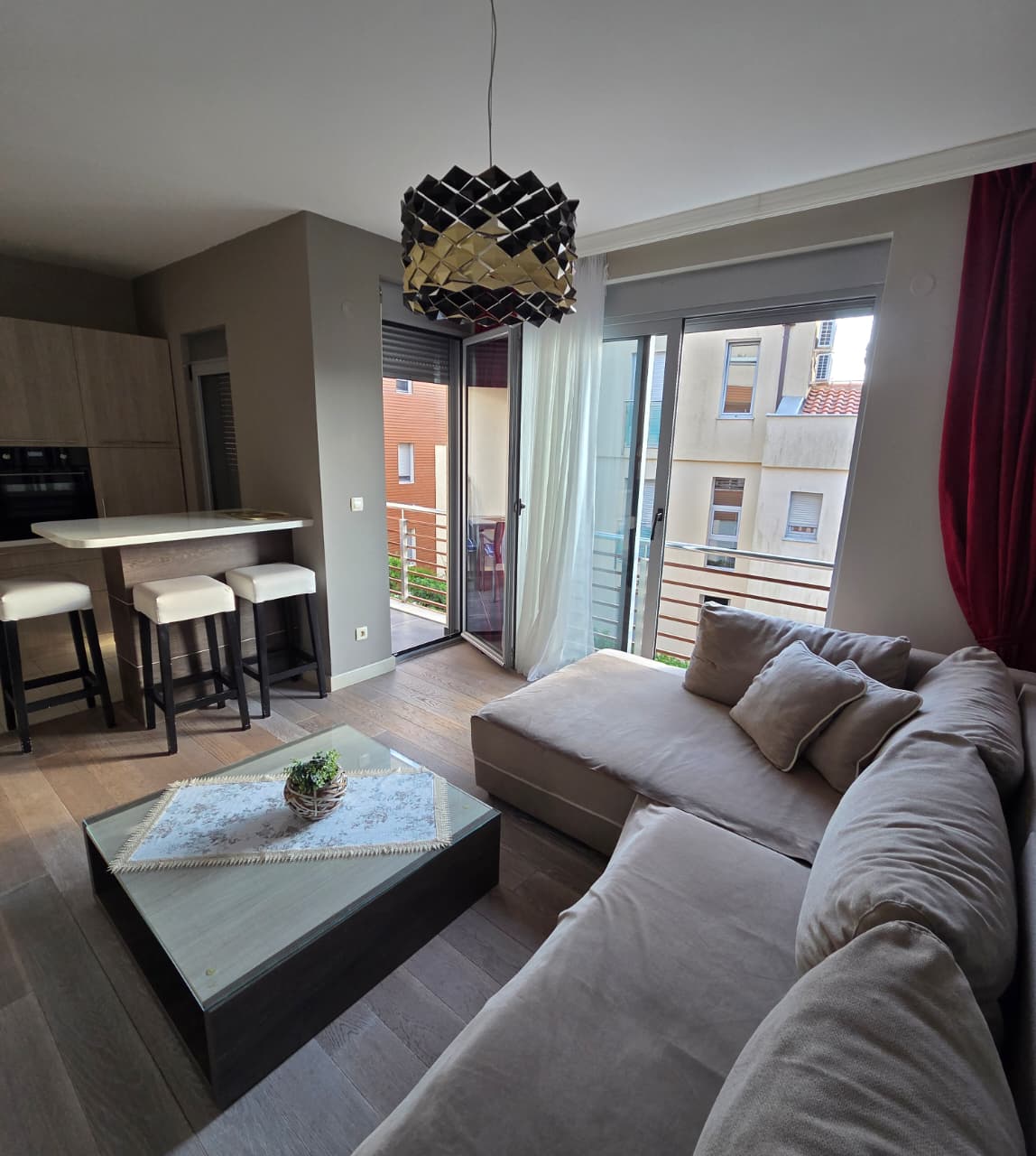 Modern One-Bedroom Apartment for Rent - Opatovo, Tivat — 2