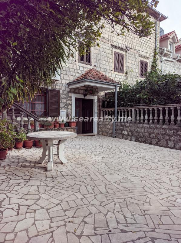 Kuća u Kotoru, 190m² 2