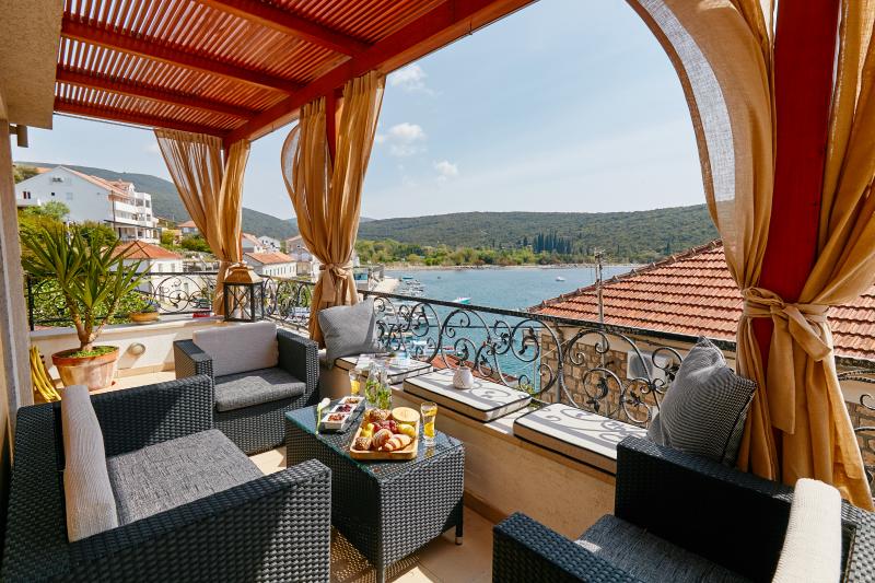 Kuća u Kotoru, 266m² 13