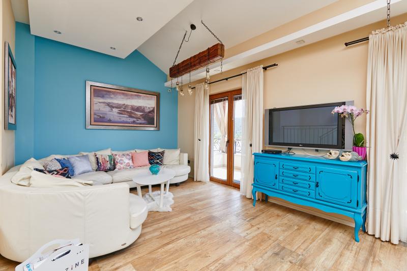 Kuća u Kotoru, 266m² 7