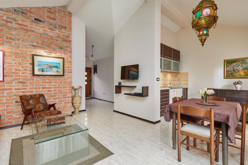 Kuća u Kotoru, 266m² 70