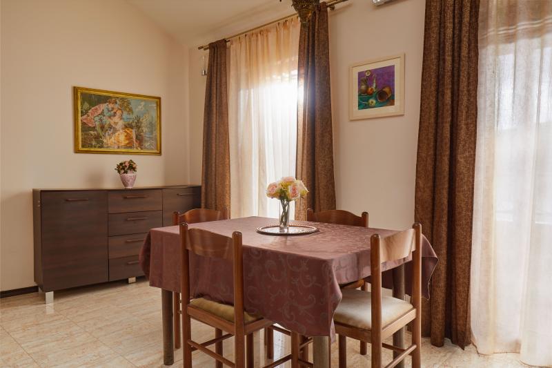 Kuća u Kotoru, 266m² 73