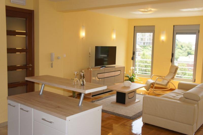 Dvosoban stan u Budvi, 100m² 4