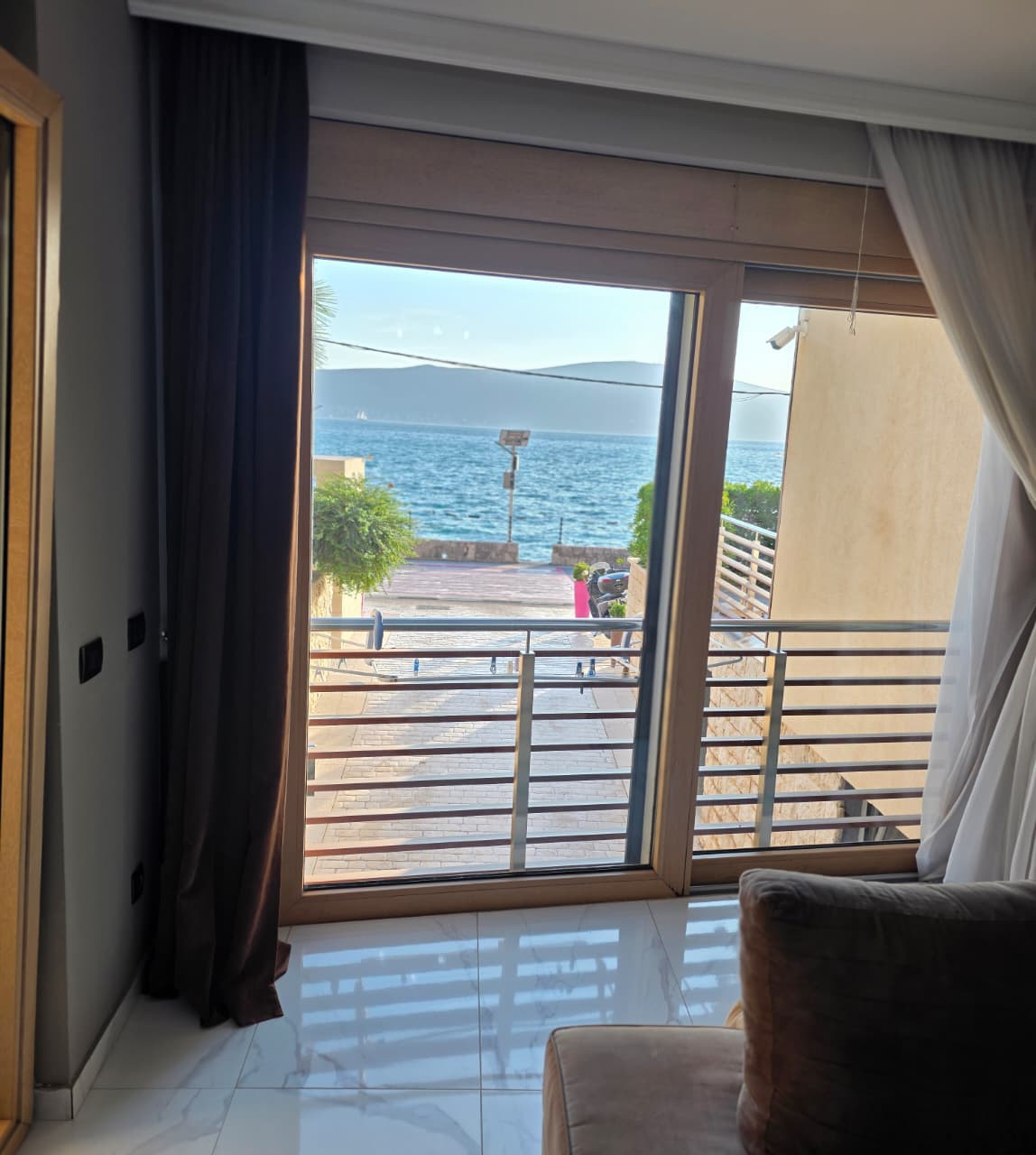 Modern one-bedroom apartment with sea view - Opatovo, Tivat