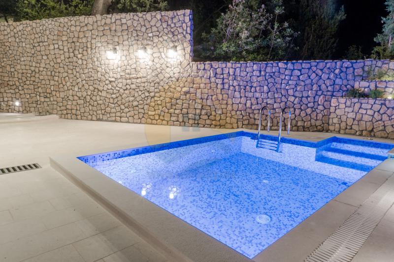 Luxury villa with beautiful sea views for sale, Perazića Do, Budva - Montenegro. 5