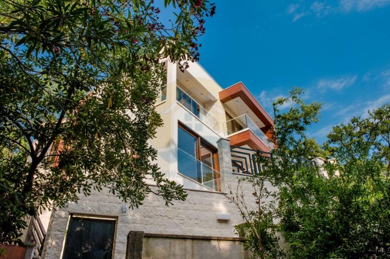 Luxury villa with beautiful sea views for sale, Perazića Do, Budva - Montenegro. 8