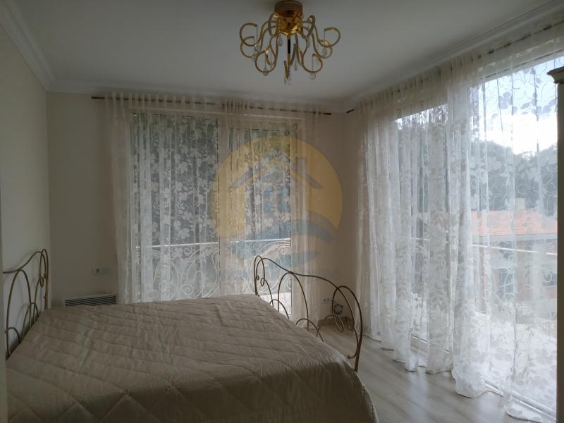 Kuća u Budvi, 235m² 15