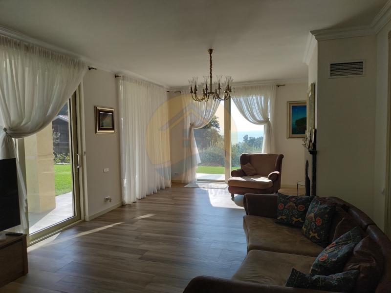Kuća u Budvi, 235m² 4