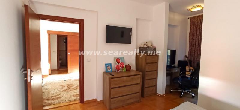 Dvosoban stan u Budvi, 78m² 10