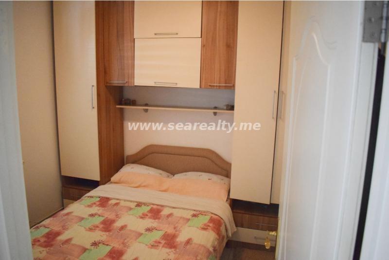 Dvosoban stan u Tivtu, 70m² 11