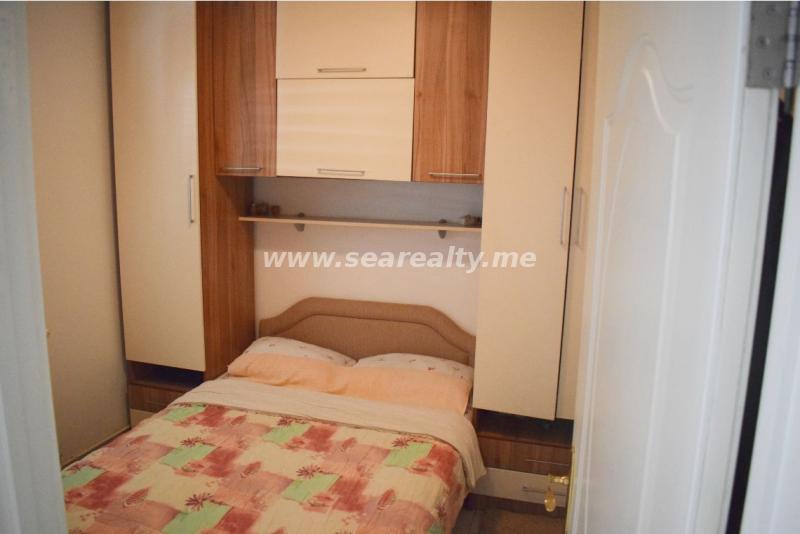 Dvosoban stan u Tivtu, 70m² 12