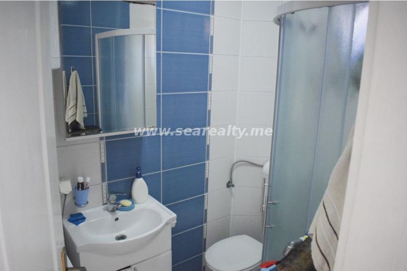 Dvosoban stan u Tivtu, 70m² 13