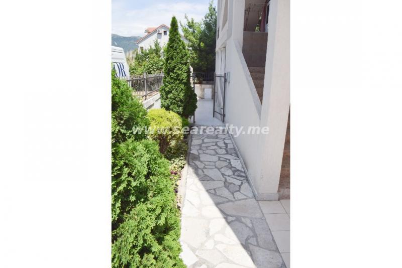 Dvosoban stan u Tivtu, 70m² 16