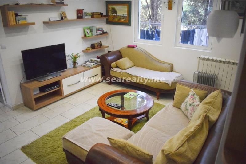 Dvosoban stan u Tivtu, 70m² 8