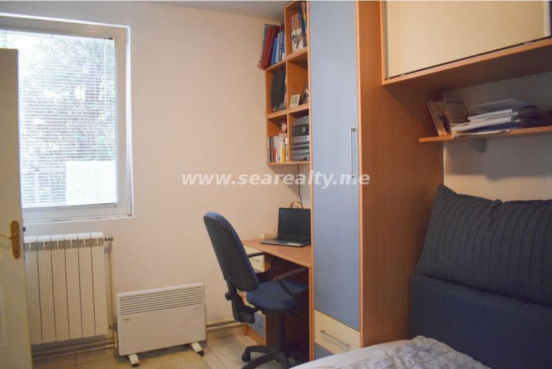 Dvosoban stan u Tivtu, 70m² 10