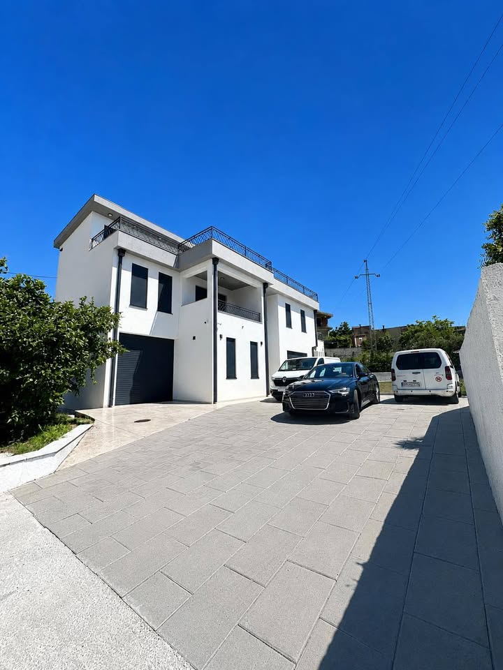 Havuzlu ve Garajlı Lüks Villa – Bjeliši, Bar — 3