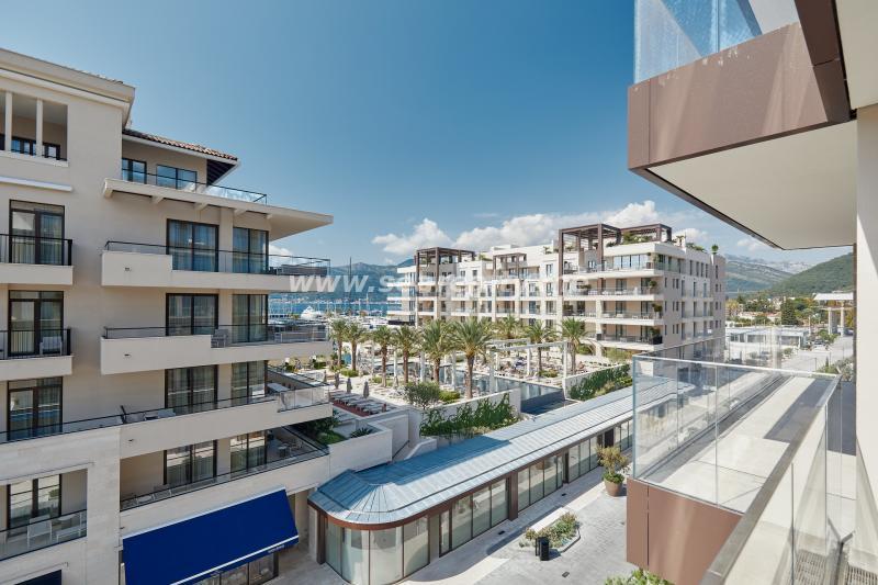Dvosoban stan u Tivtu, 175m² 32
