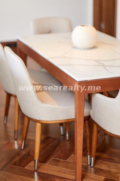 Dvosoban stan u Tivtu, 175m² 35