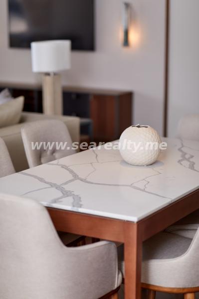 Dvosoban stan u Tivtu, 175m² 36