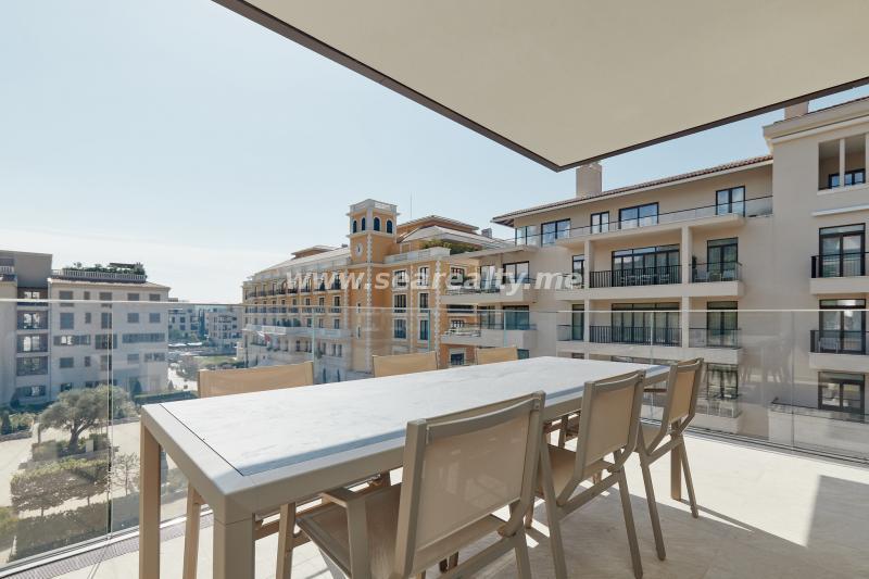 Dvosoban stan u Tivtu, 175m² 5