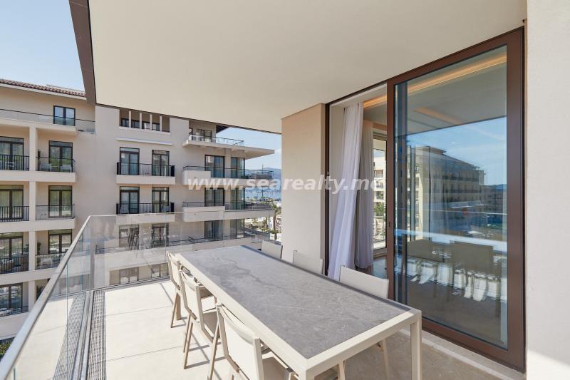Dvosoban stan u Tivtu, 175m² 6