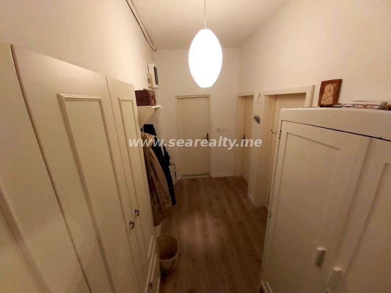 Dvosoban stan u Kotoru, 71m² 11