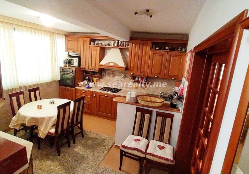 Dvosoban stan u Budvi, 95m² 5
