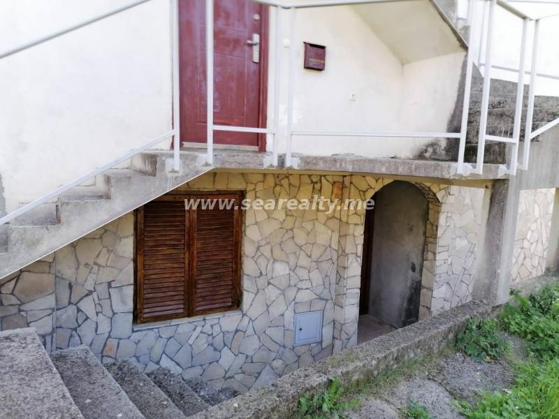 Kuća u Tivtu, 200m² 13