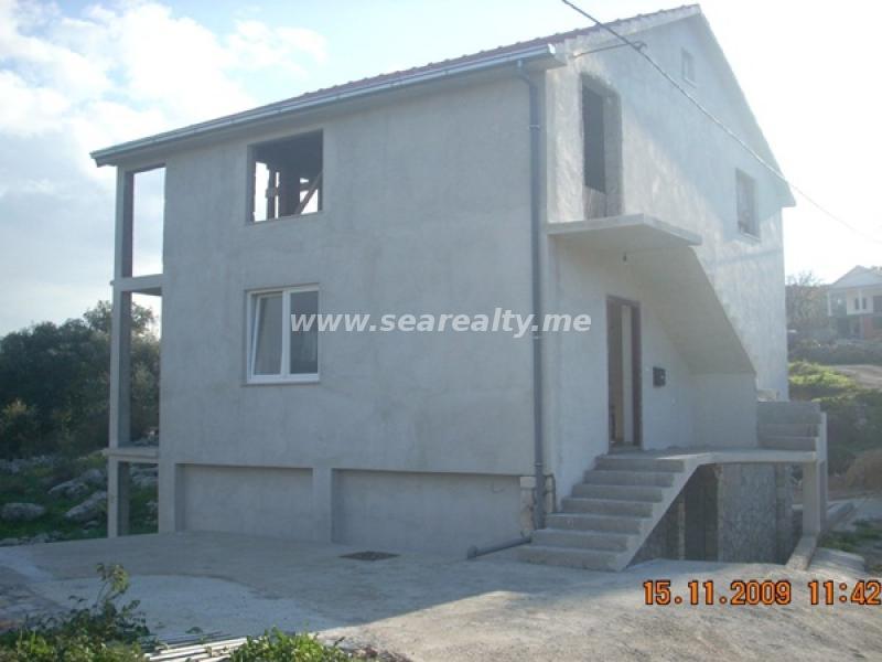Kuća u Tivtu, 200m² 27