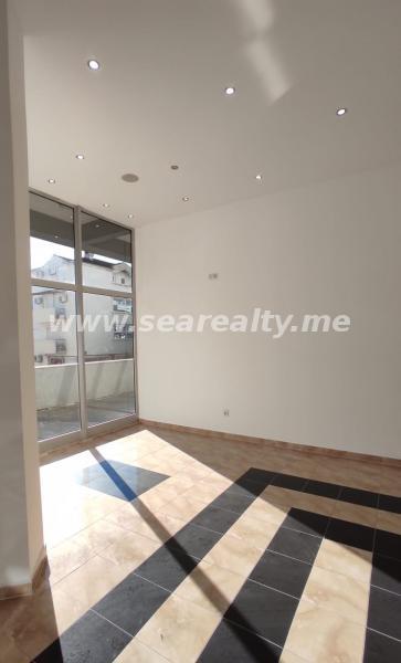 Nekretnina u Tivtu, 53m² 2