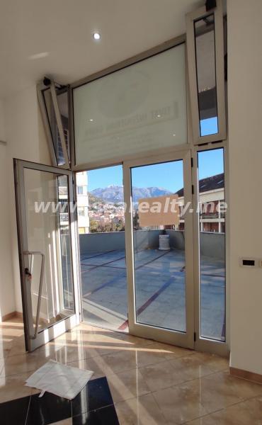 Nekretnina u Tivtu, 53m² 9