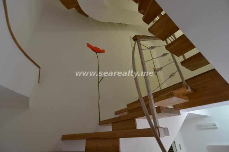 Dvosoban stan u Herceg Novom, 98m² 20