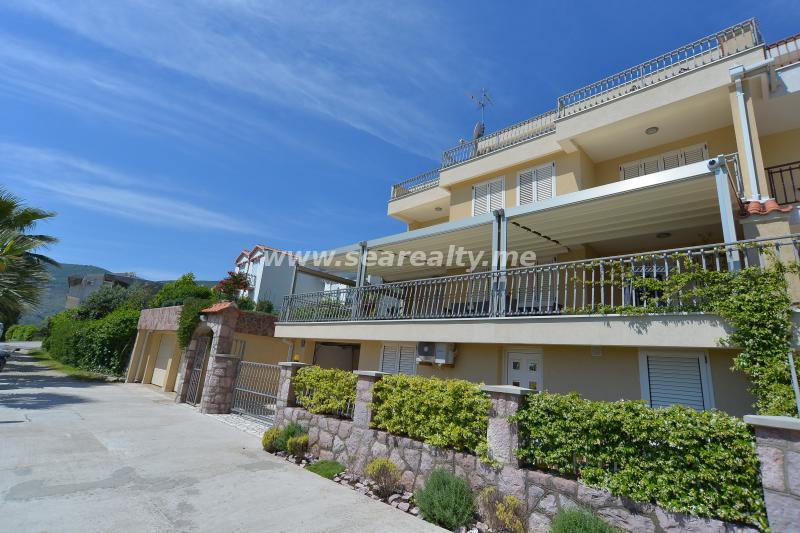 Dvosoban stan u Herceg Novom, 98m² 24