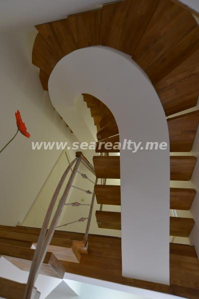 Dvosoban stan u Herceg Novom, 98m² 32