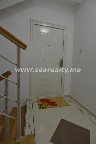 Dvosoban stan u Herceg Novom, 98m² 33